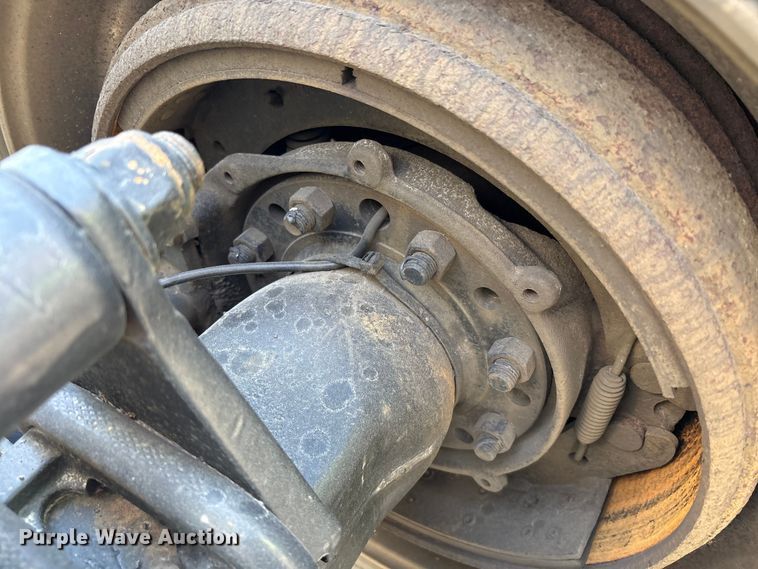 image for item YA0791 2017 Peterbilt 579 semi truck