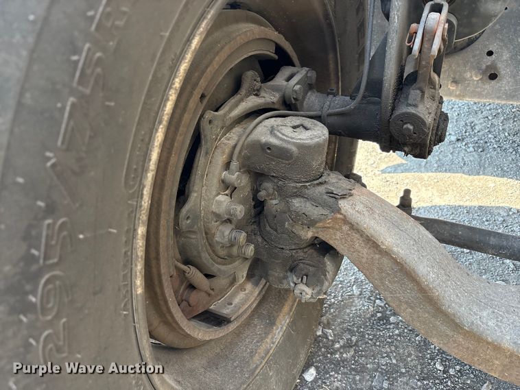 image for item YA0791 2017 Peterbilt 579 semi truck