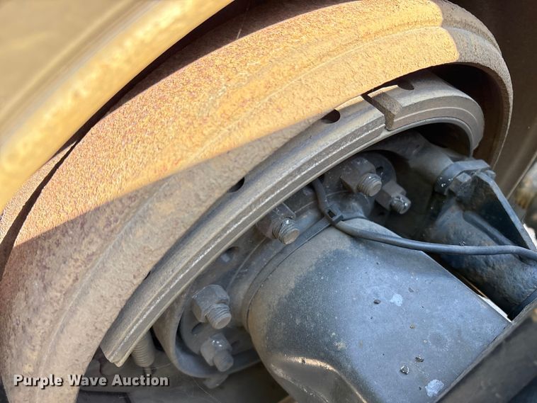 image for item YA0791 2017 Peterbilt 579 semi truck