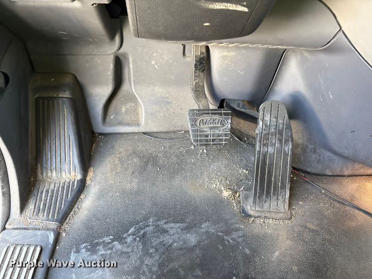 image for item YA0791 2017 Peterbilt 579 semi truck