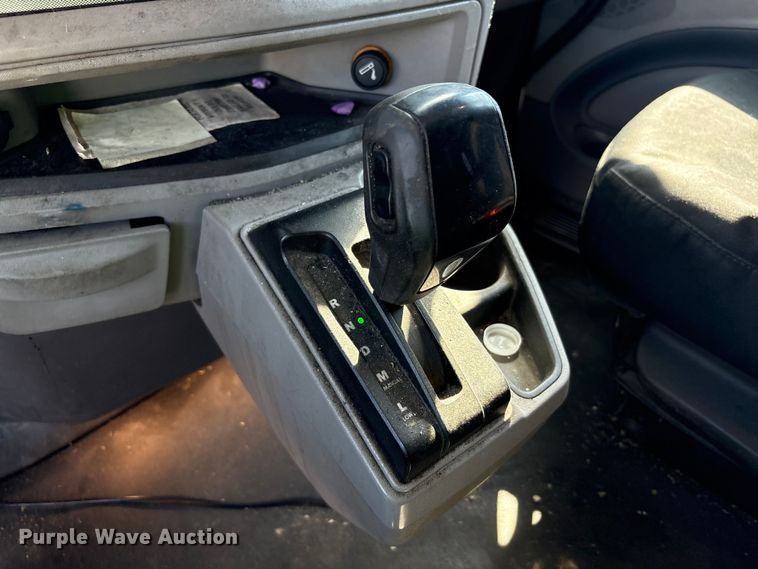 image for item YA0791 2017 Peterbilt 579 semi truck