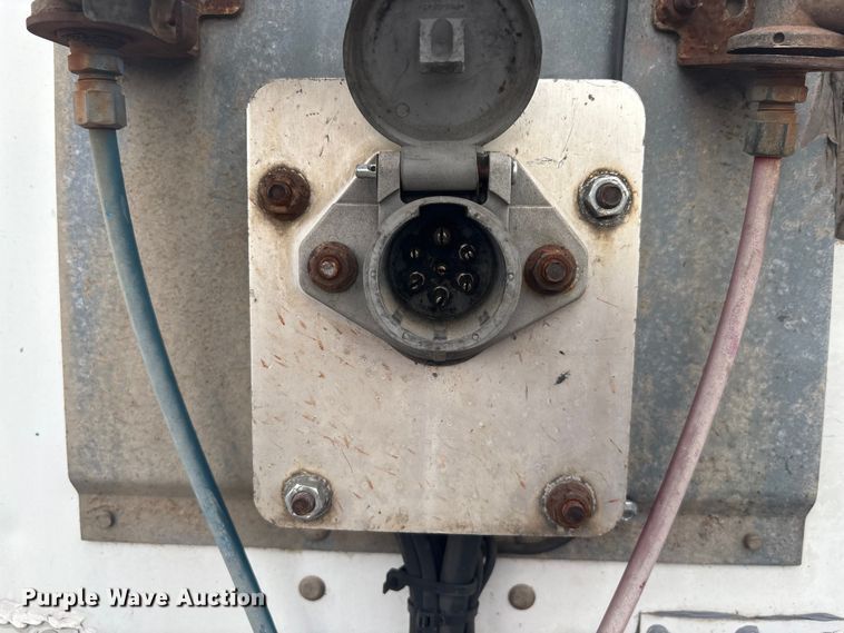 image for item YA0826 2006 Wabash DVCVHPC dry van trailer