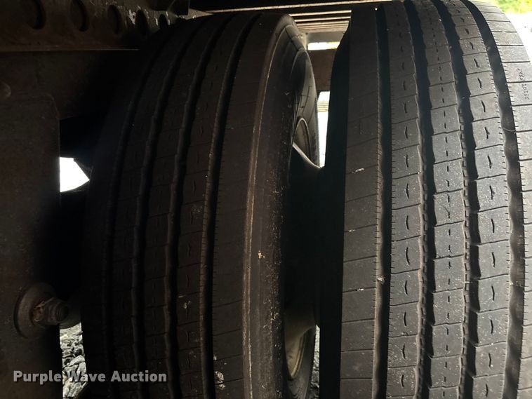 image for item YA0826 2006 Wabash DVCVHPC dry van trailer