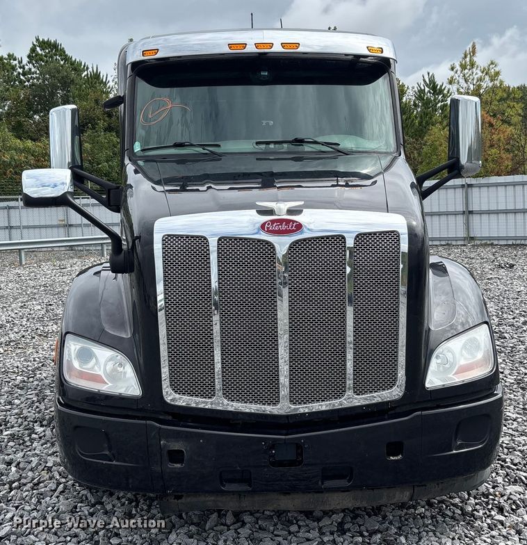 CAMIóN CAMAROTE 2019 PETERBILT