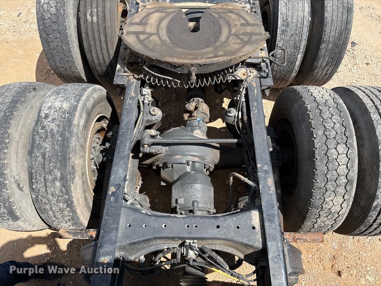 image for item YA1016 2016 Kenworth T680 semi truck