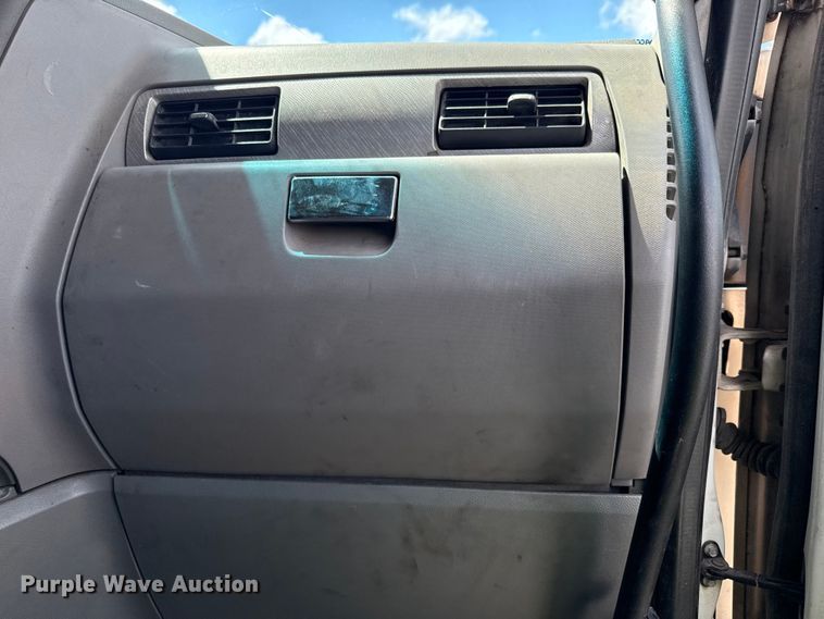 image for item YA1016 2016 Kenworth T680 semi truck