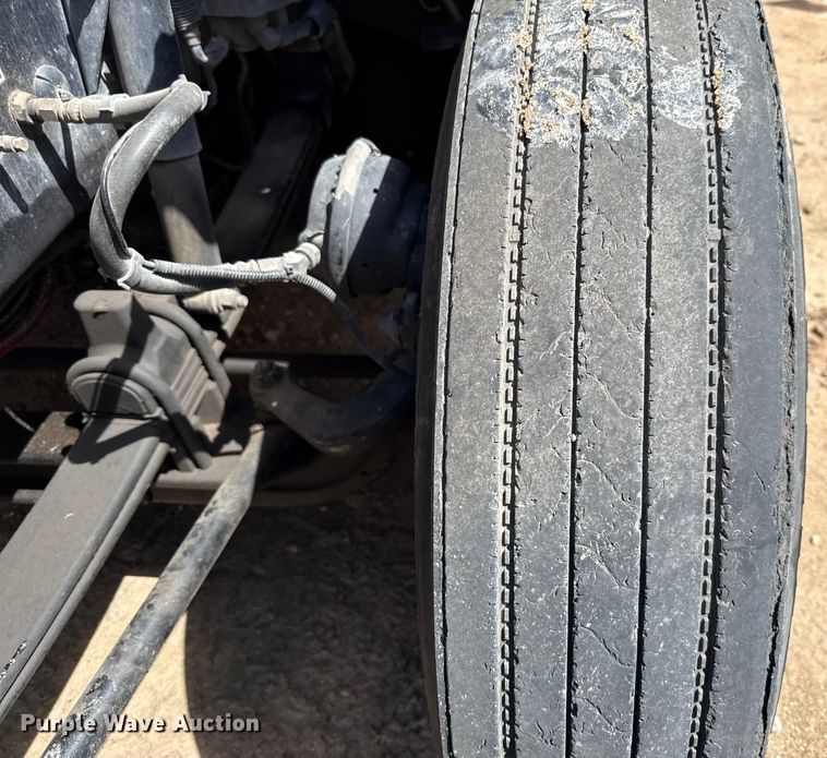 image for item YA1016 2016 Kenworth T680 semi truck