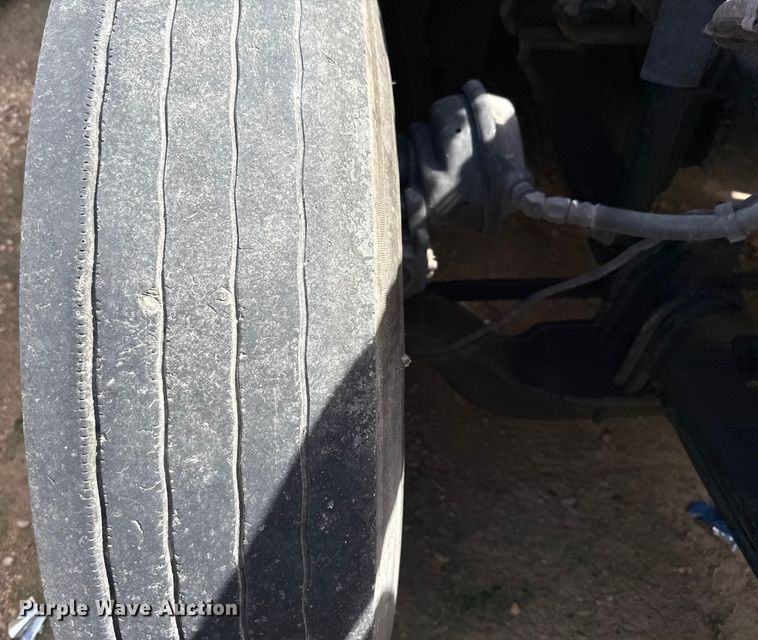 image for item YA1016 2016 Kenworth T680 semi truck