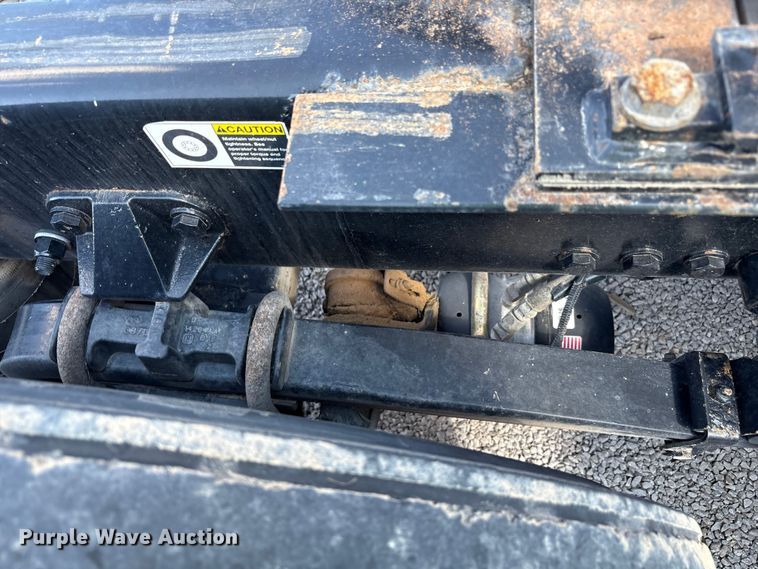 image for item YA1025 2017 Kenworth T680 semi truck