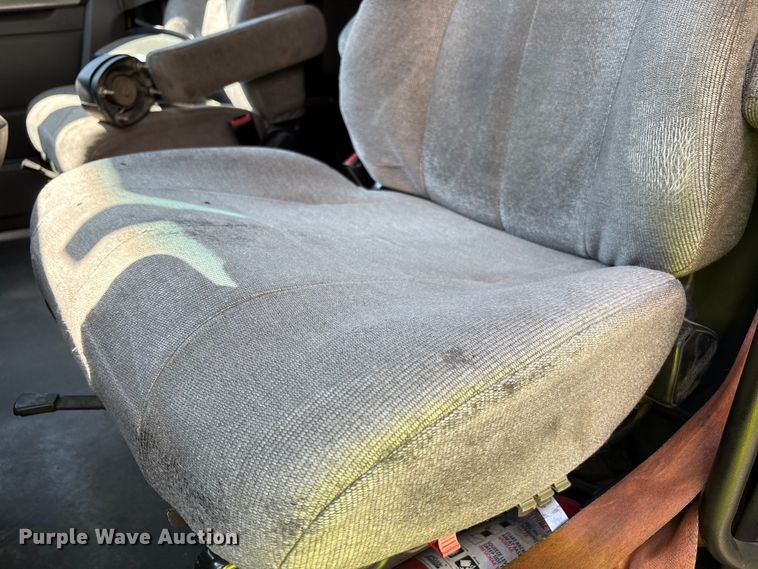 image for item YA1025 2017 Kenworth T680 semi truck