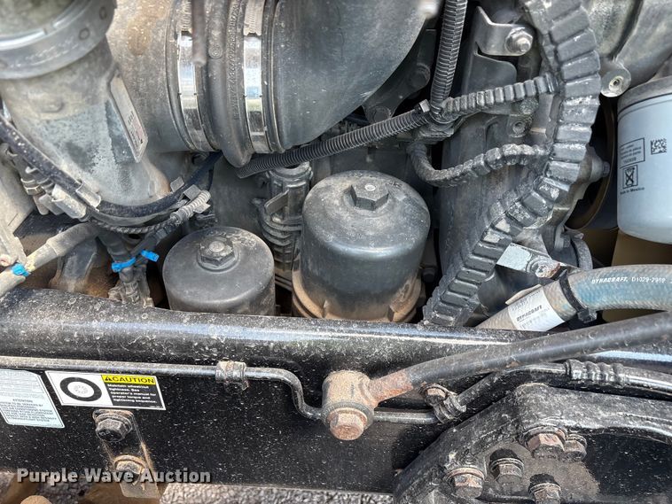 image for item YA1025 2017 Kenworth T680 semi truck