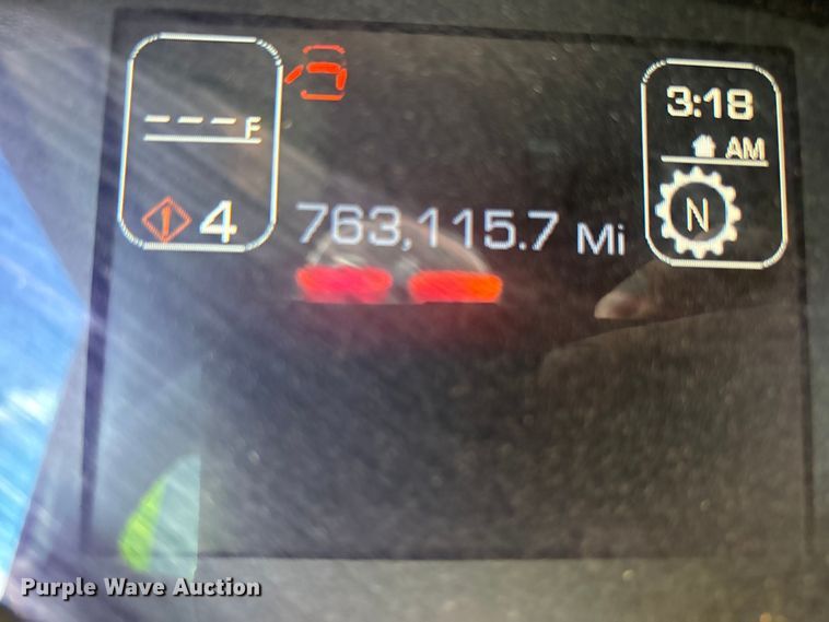 image for item YA1025 2017 Kenworth T680 semi truck