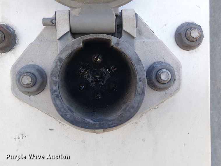 image for item YA1034 2018 Wabash DVCVHPC dry van trailer