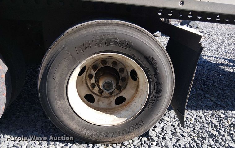 image for item YA1034 2018 Wabash DVCVHPC dry van trailer