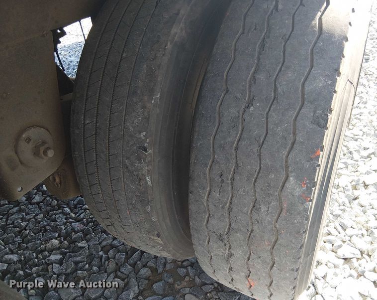 image for item YA1034 2018 Wabash DVCVHPC dry van trailer