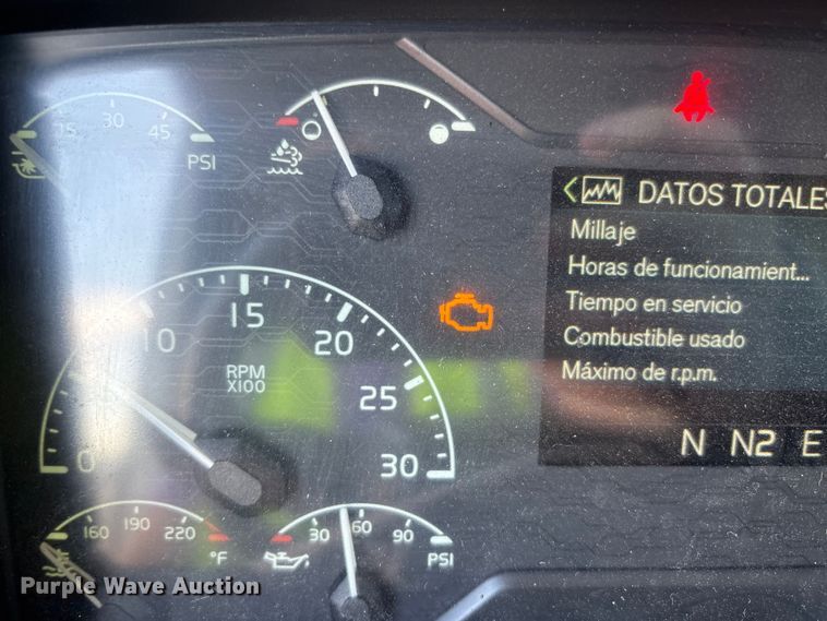 image for item YA1037 2019 Volvo VNL semi truck