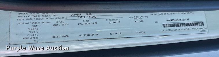 image for item YA1037 2019 Volvo VNL semi truck