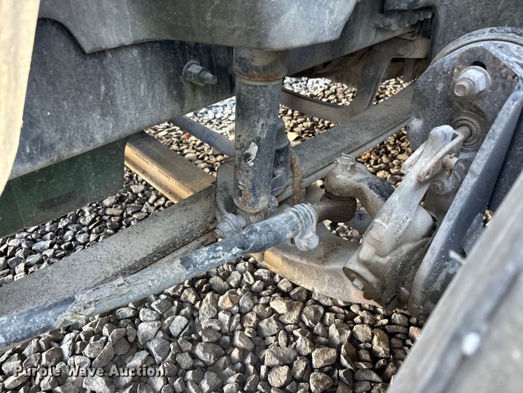 image for item YA1040 2019 Volvo VNL semi truck