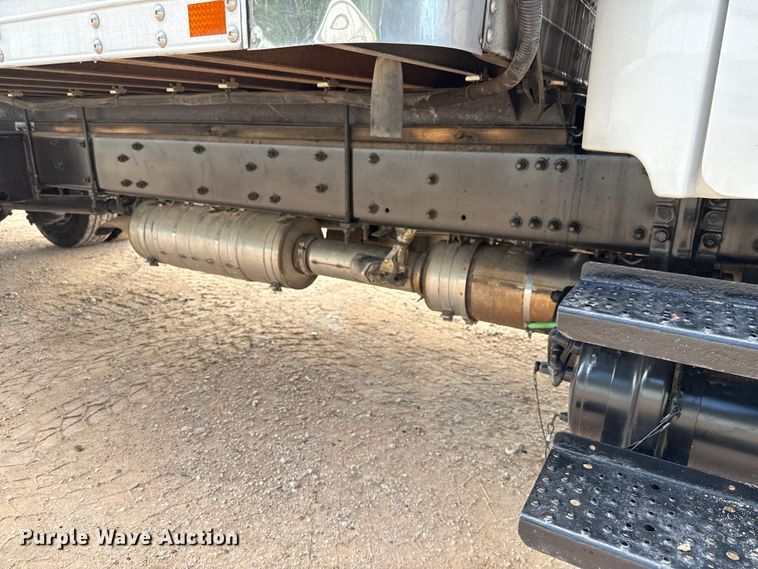 image for item YA1053 2017 Freightliner Business Class M2 refrigerated truck