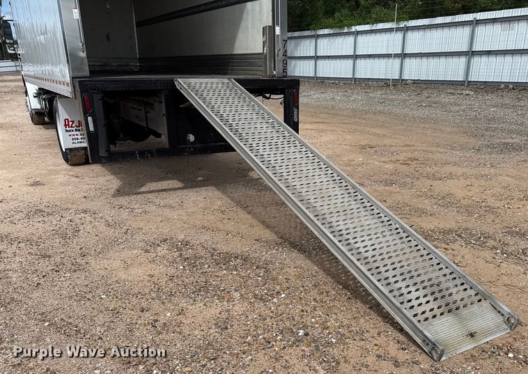 image for item YA1053 2017 Freightliner Business Class M2 refrigerated truck