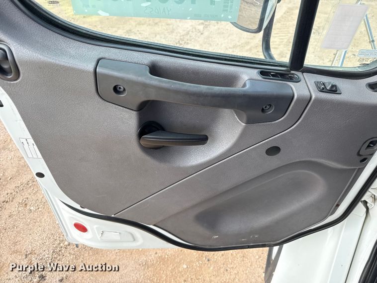 image for item YA1053 2017 Freightliner Business Class M2 refrigerated truck