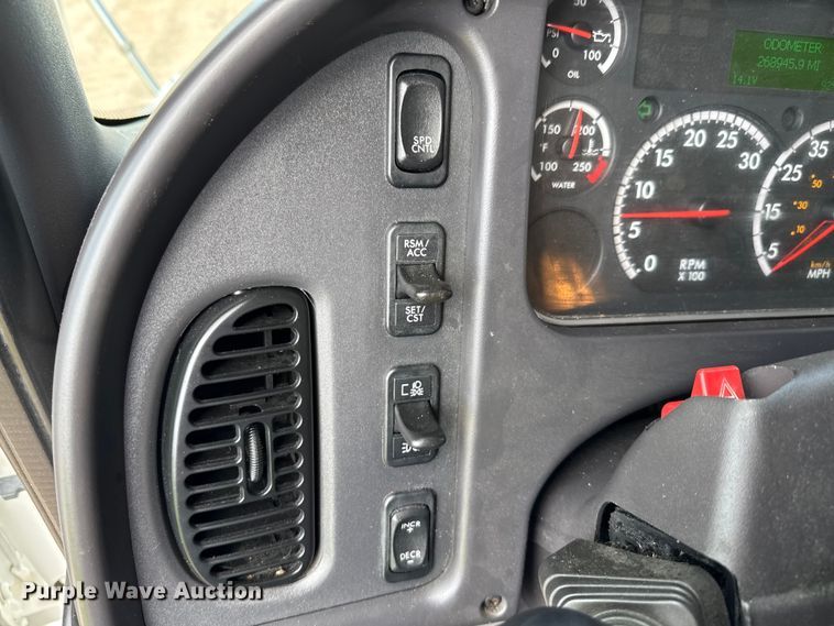 image for item YA1053 2017 Freightliner Business Class M2 refrigerated truck