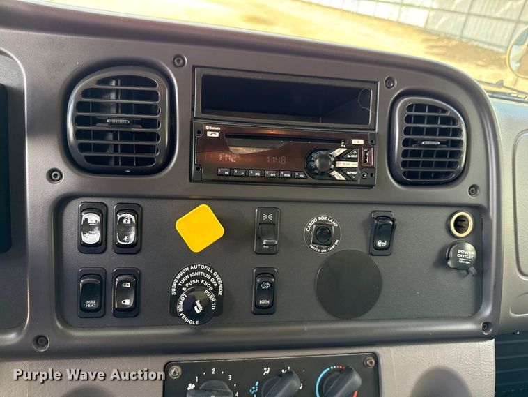 image for item YA1053 2017 Freightliner Business Class M2 refrigerated truck