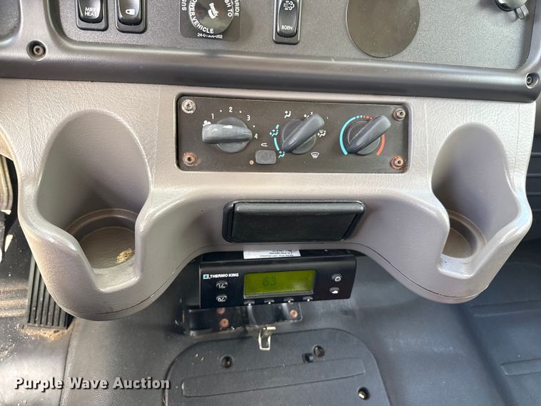 image for item YA1053 2017 Freightliner Business Class M2 refrigerated truck