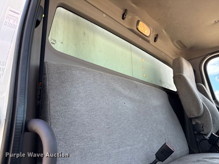 image for item YA1053 2017 Freightliner Business Class M2 refrigerated truck