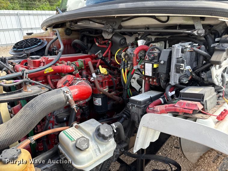 image for item YA1053 2017 Freightliner Business Class M2 refrigerated truck