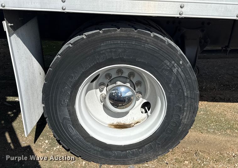 image for item YA1053 2017 Freightliner Business Class M2 refrigerated truck