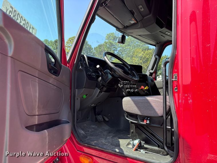 image for item YA1087 2021 International LT625 semi truck