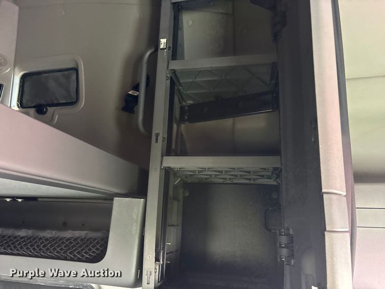 image for item YA1087 2021 International LT625 semi truck