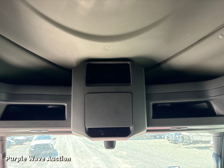 image for item YA1087 2021 International LT625 semi truck