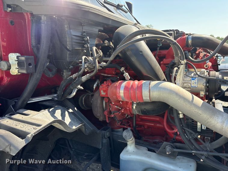 image for item YA1087 2021 International LT625 semi truck