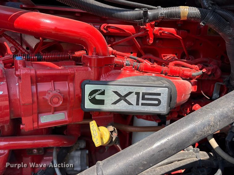 image for item YA1087 2021 International LT625 semi truck