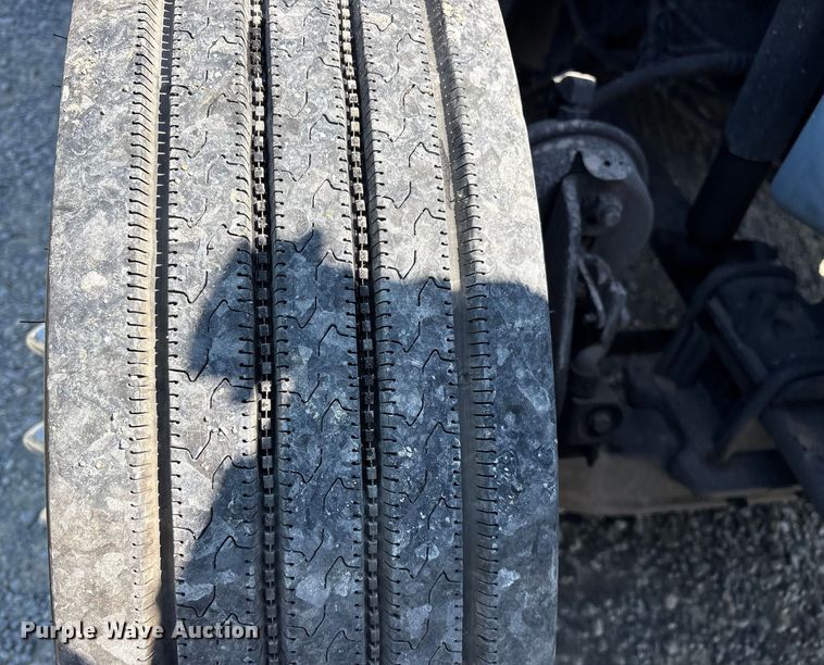 image for item YA1087 2021 International LT625 semi truck