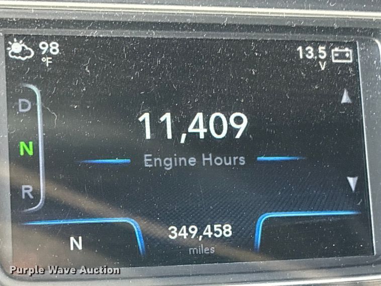 image for item YA1087 2021 International LT625 semi truck