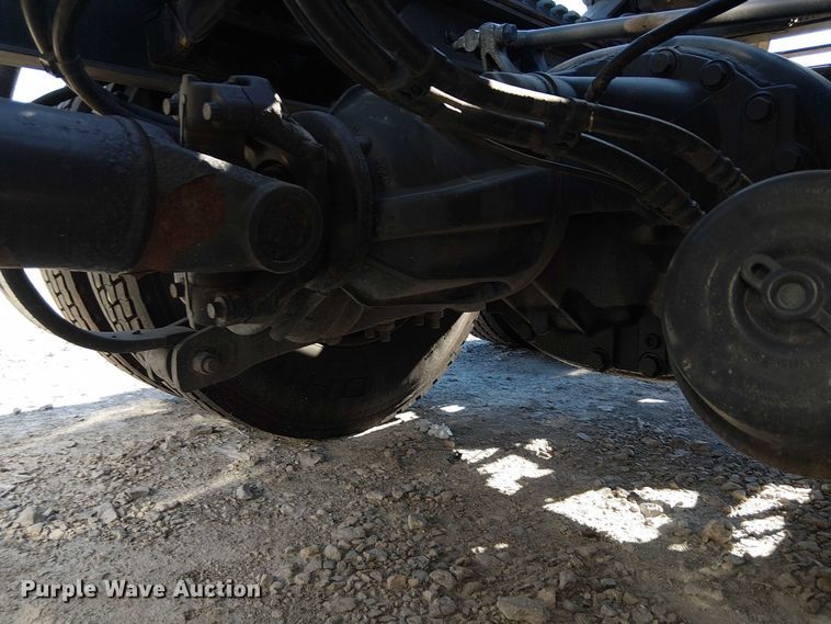 image for item YA1162 2019 Peterbilt 579 semi truck