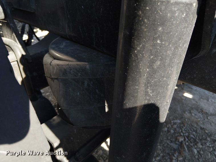 image for item YA1162 2019 Peterbilt 579 semi truck