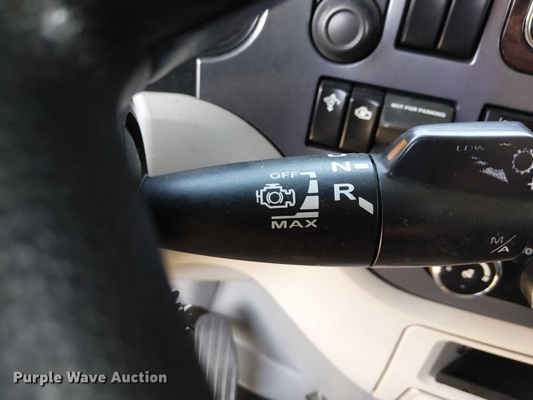 image for item YA1162 2019 Peterbilt 579 semi truck