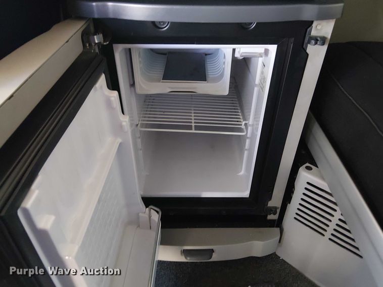 image for item YA1162 2019 Peterbilt 579 semi truck