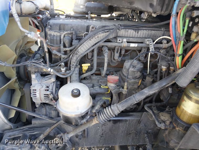 image for item YA1162 2019 Peterbilt 579 semi truck