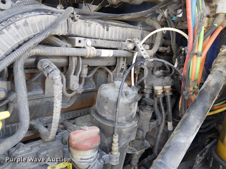 image for item YA1162 2019 Peterbilt 579 semi truck