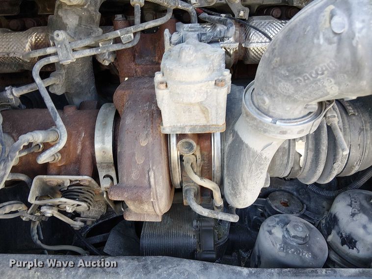 image for item YA1162 2019 Peterbilt 579 semi truck