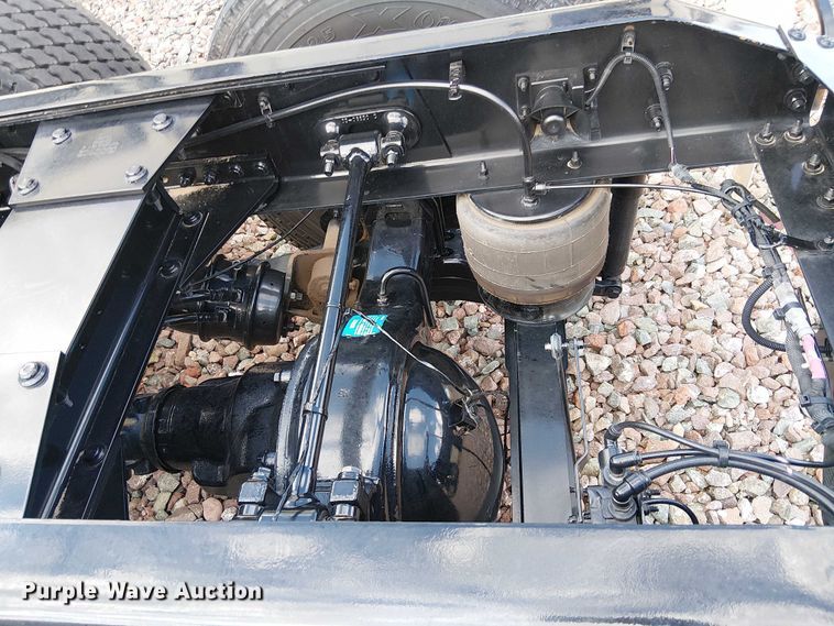 image for item YA1228 2024 Peterbilt 567 semi truck