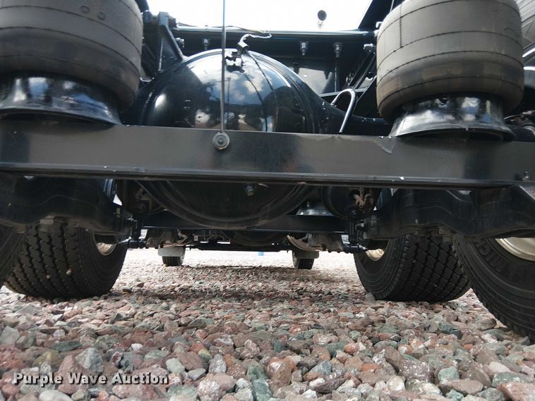 image for item YA1228 2024 Peterbilt 567 semi truck