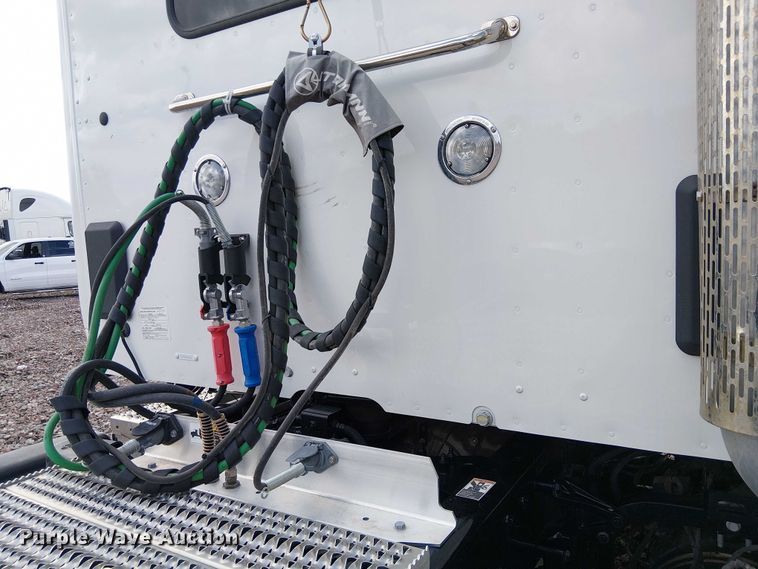 image for item YA1228 2024 Peterbilt 567 semi truck