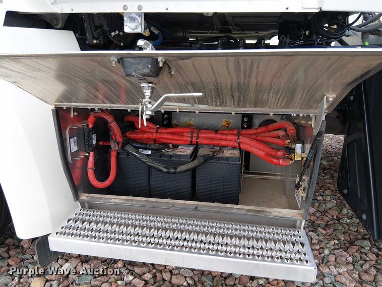 image for item YA1228 2024 Peterbilt 567 semi truck