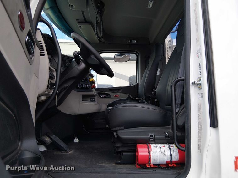 image for item YA1228 2024 Peterbilt 567 semi truck